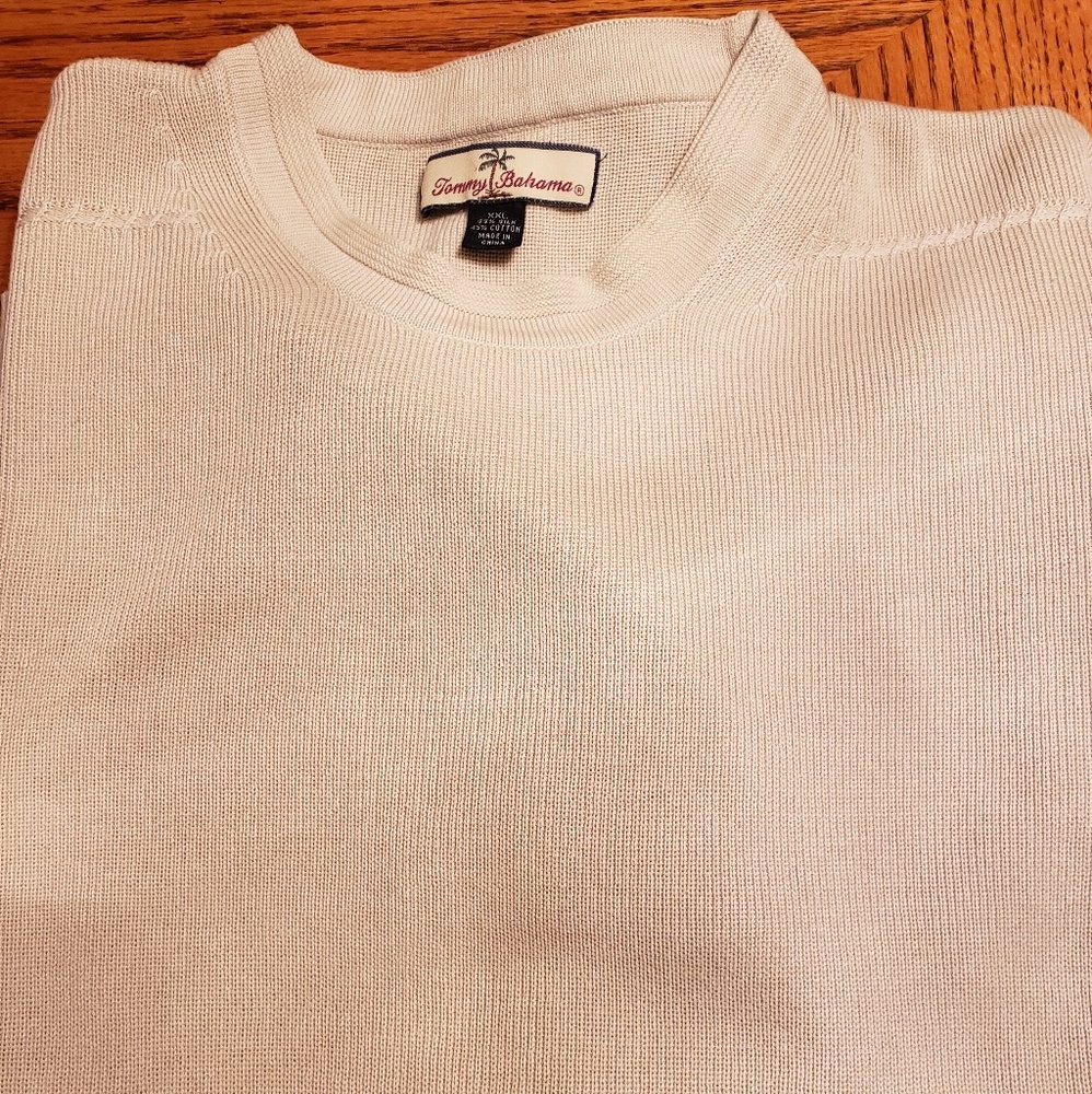 Like new Tommy Bahama sweater mens size xxl